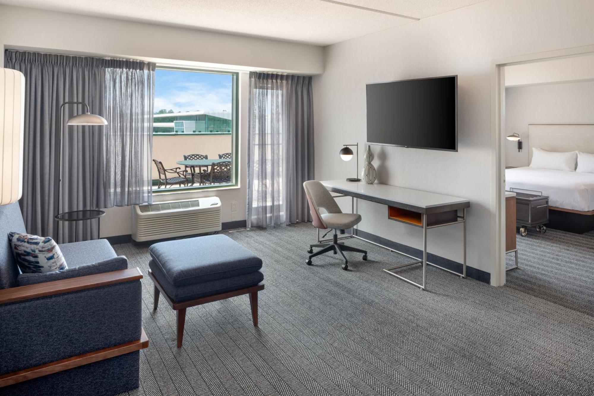 Courtyard By Marriott Stamford Downtown Hotel Exterior foto