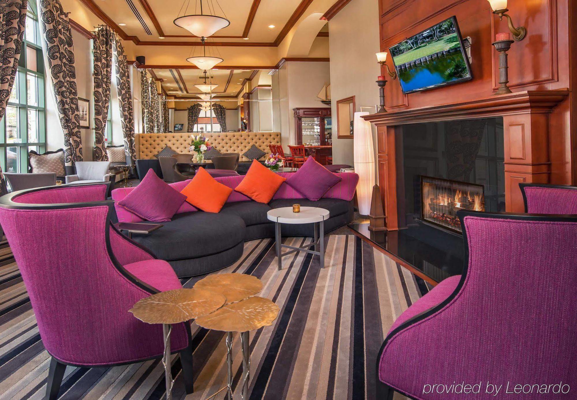 Courtyard By Marriott Stamford Downtown Hotel Exterior foto